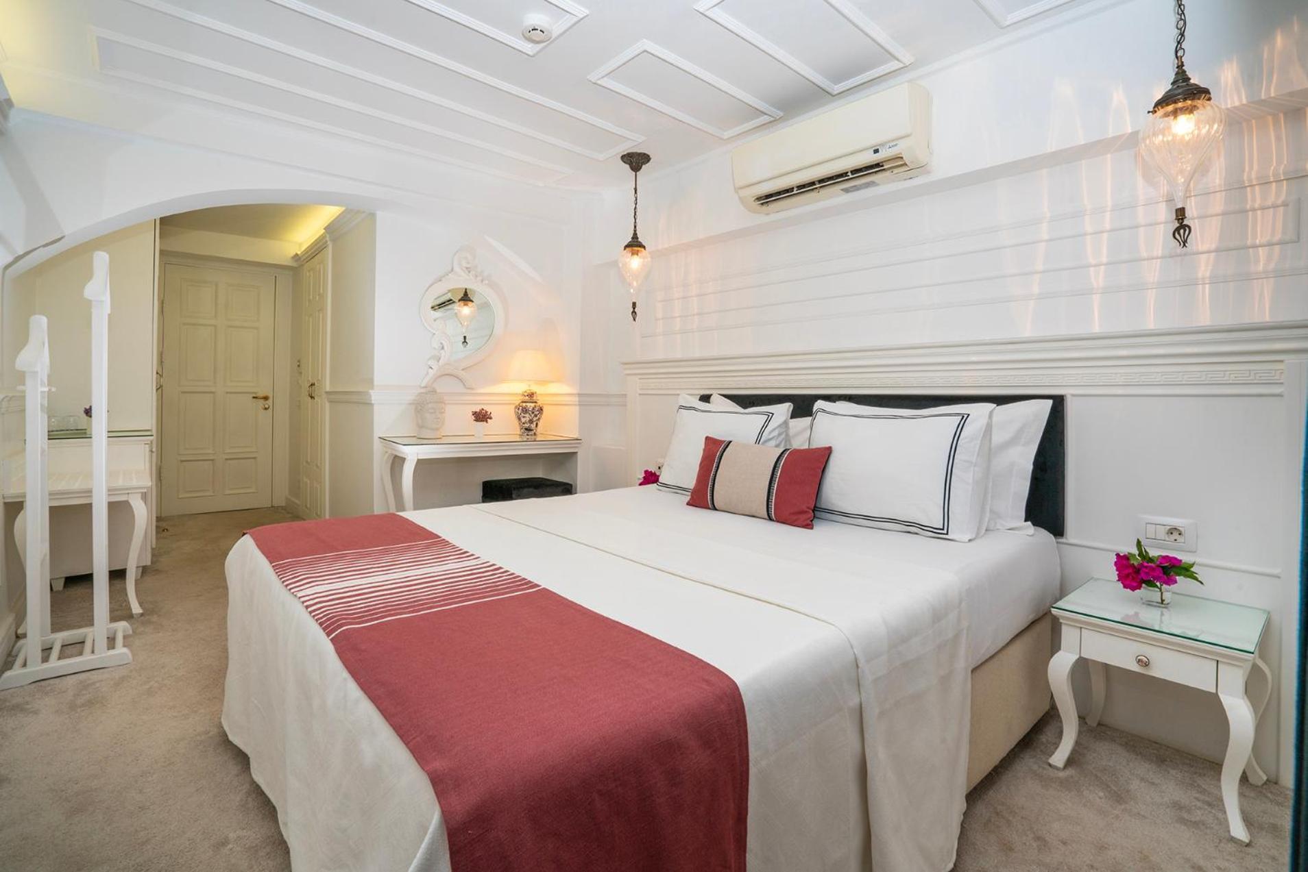 Siyah Lale Cunda 1841 (Adults Only) Hotell Ayvalı Eksteriør bilde