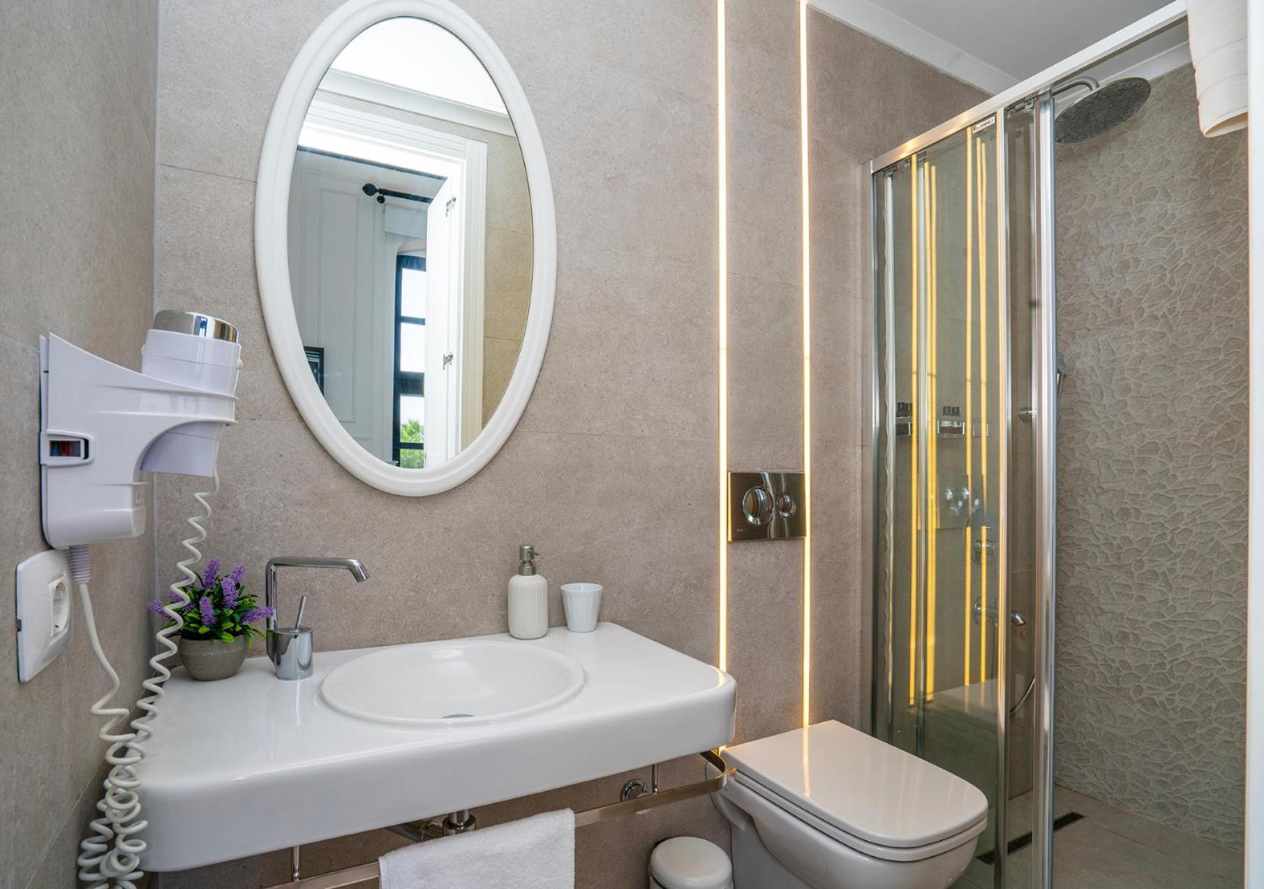 Siyah Lale Cunda 1841 (Adults Only) Hotell Ayvalı Eksteriør bilde