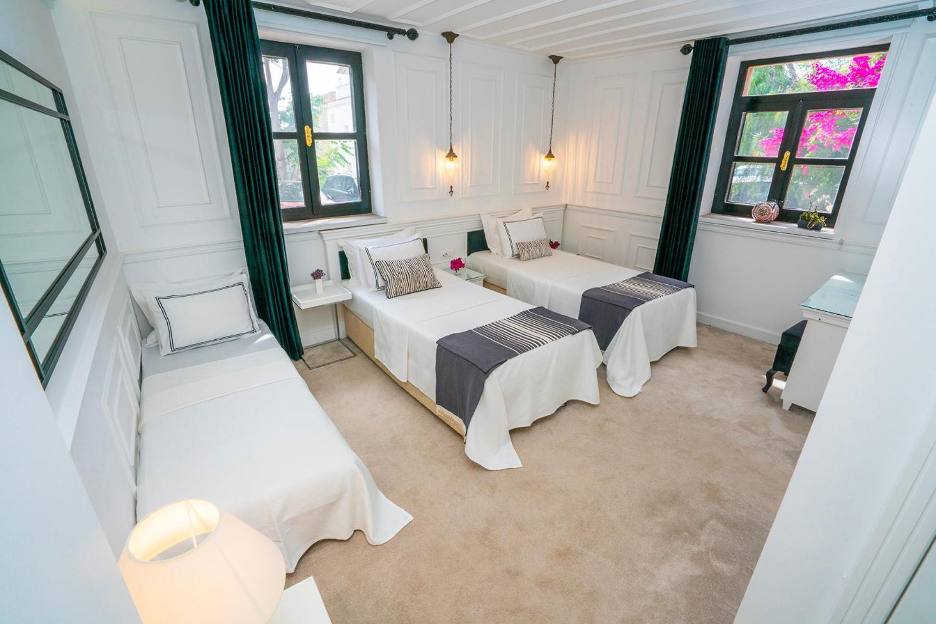 Siyah Lale Cunda 1841 (Adults Only) Hotell Ayvalı Eksteriør bilde
